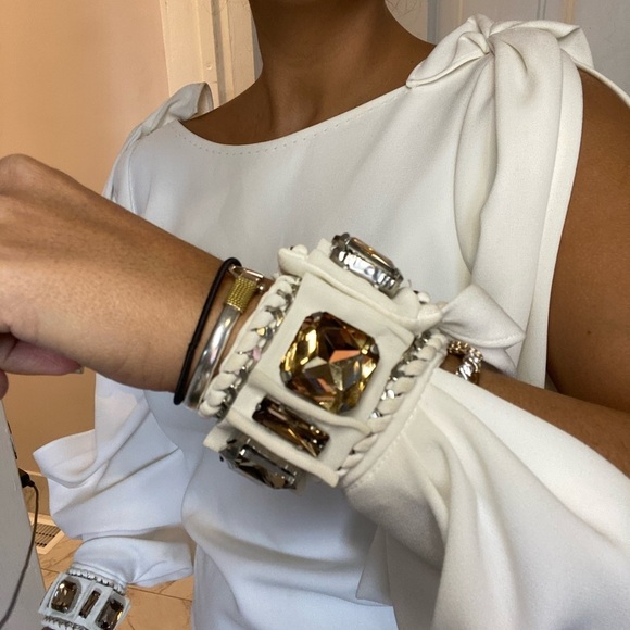 Elie Tahari jewel cuff split sleeve white dress - Picture 3 of 12